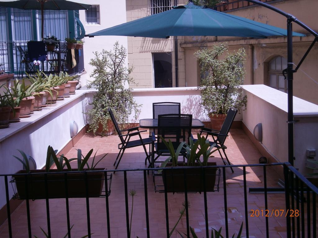Il Giglio Rosso Apartment Napoli Cameră foto